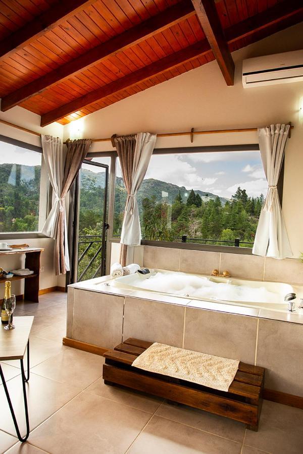 Suites Alithue La Cumbrecita Exteriör bild